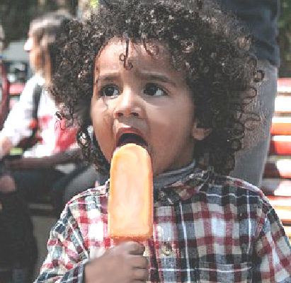 How to Make Piña Colada Popsicles