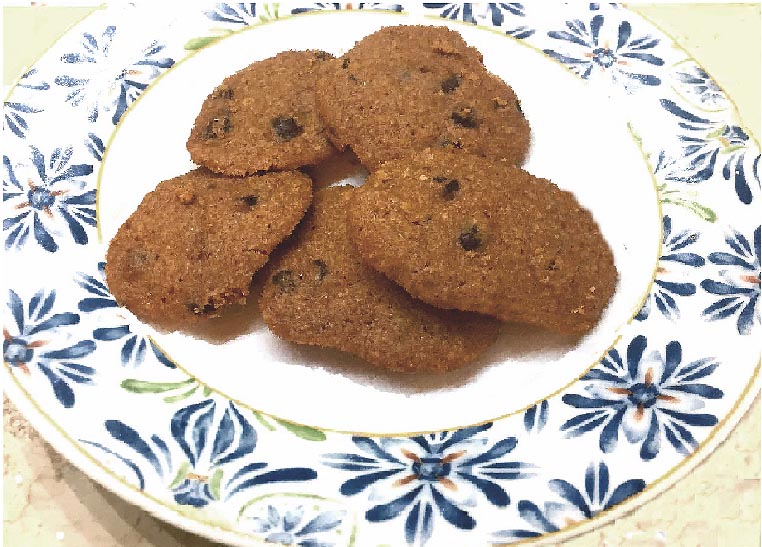 2-Minute Gluten-Free Vegan Microwave Chocolate Chip Cookies