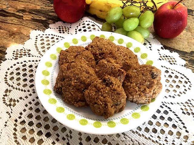 Oat Bran Flax-Seed Almond Cookies